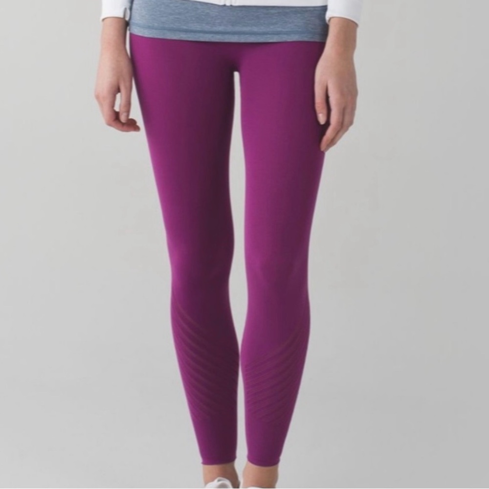Lululemon Enlighten Tight
Regal Plum